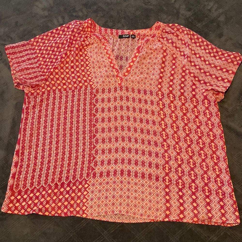 Woman’s a.n.a. Top size XL NWOT